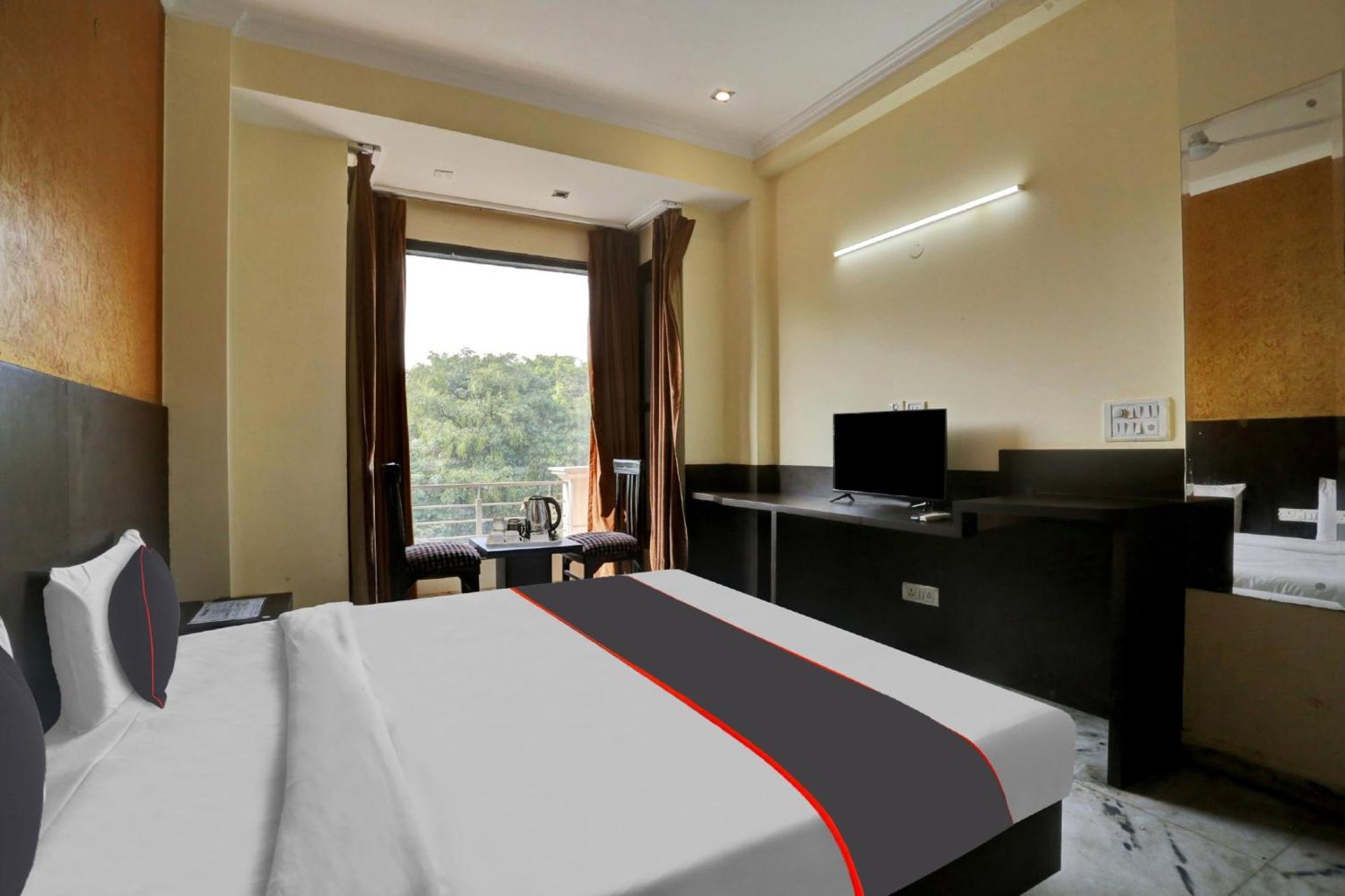 Hotel Platinum Sqs Key Gurgáon Kültér fotó