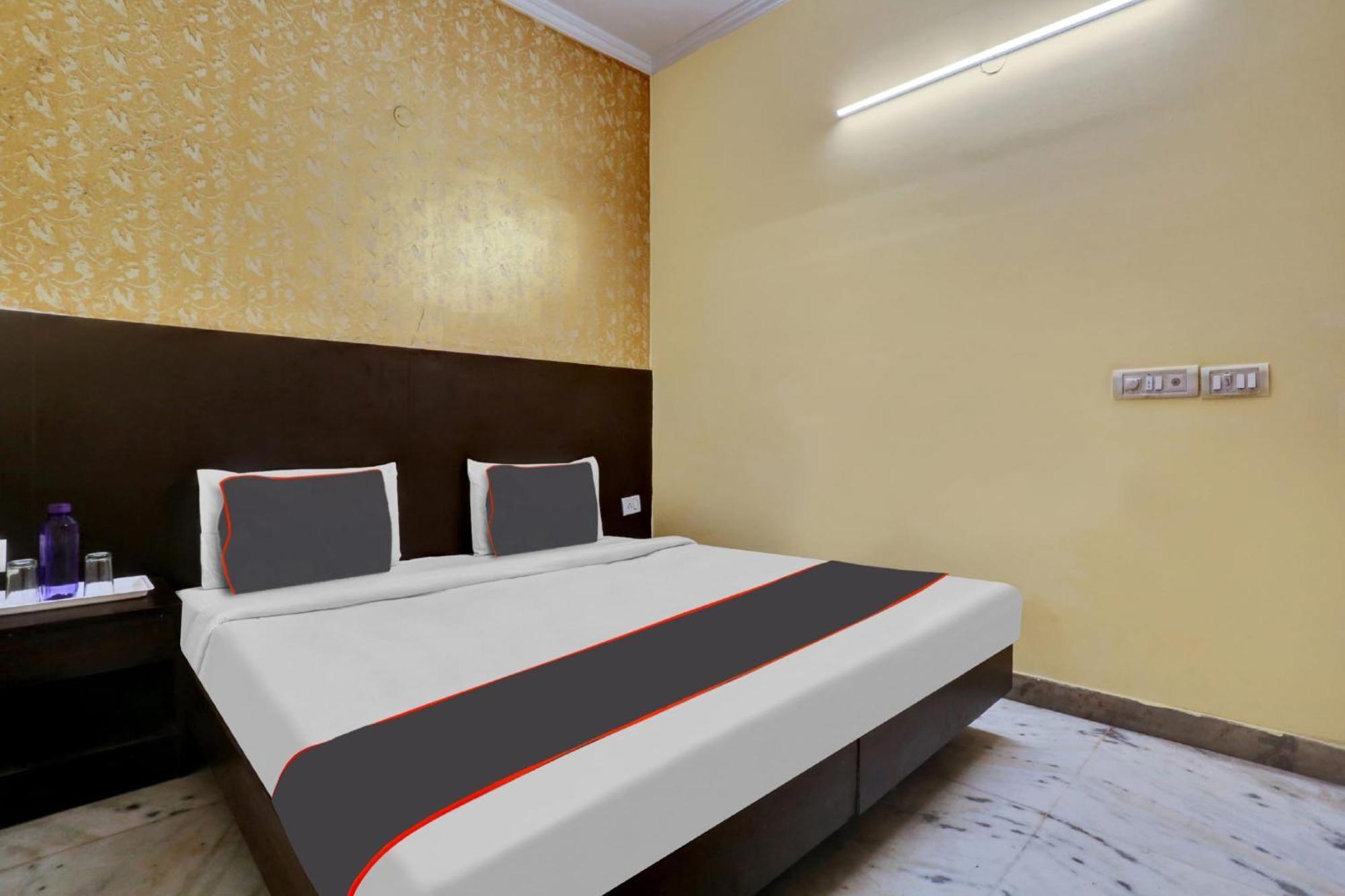 Hotel Platinum Sqs Key Gurgáon Kültér fotó